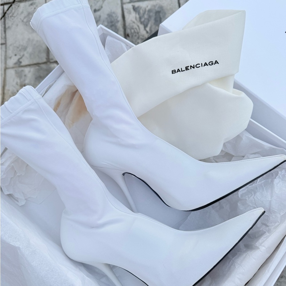Balenciaga Women's White Heeled Boots US/11